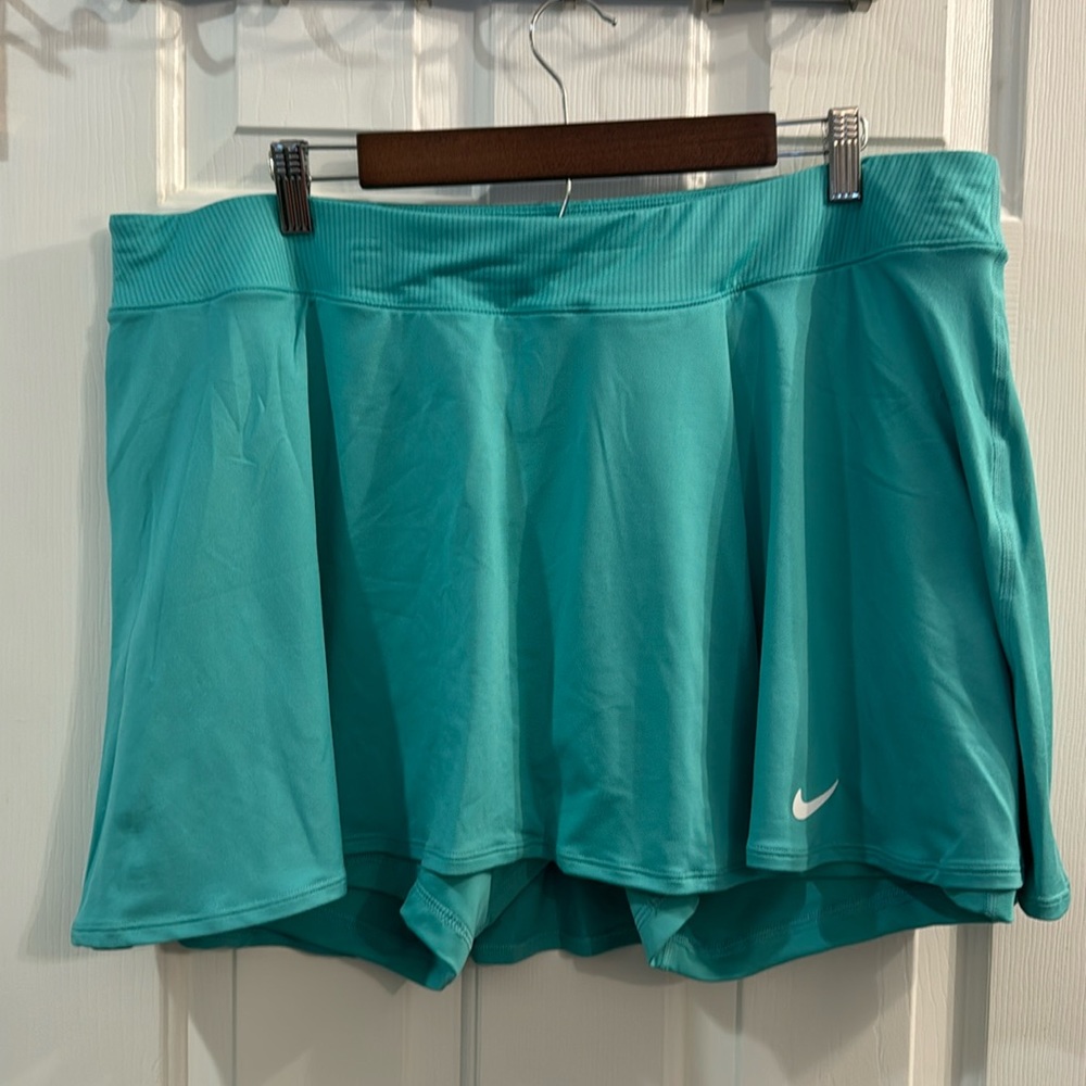 Nike Tennis Skirt new with tags